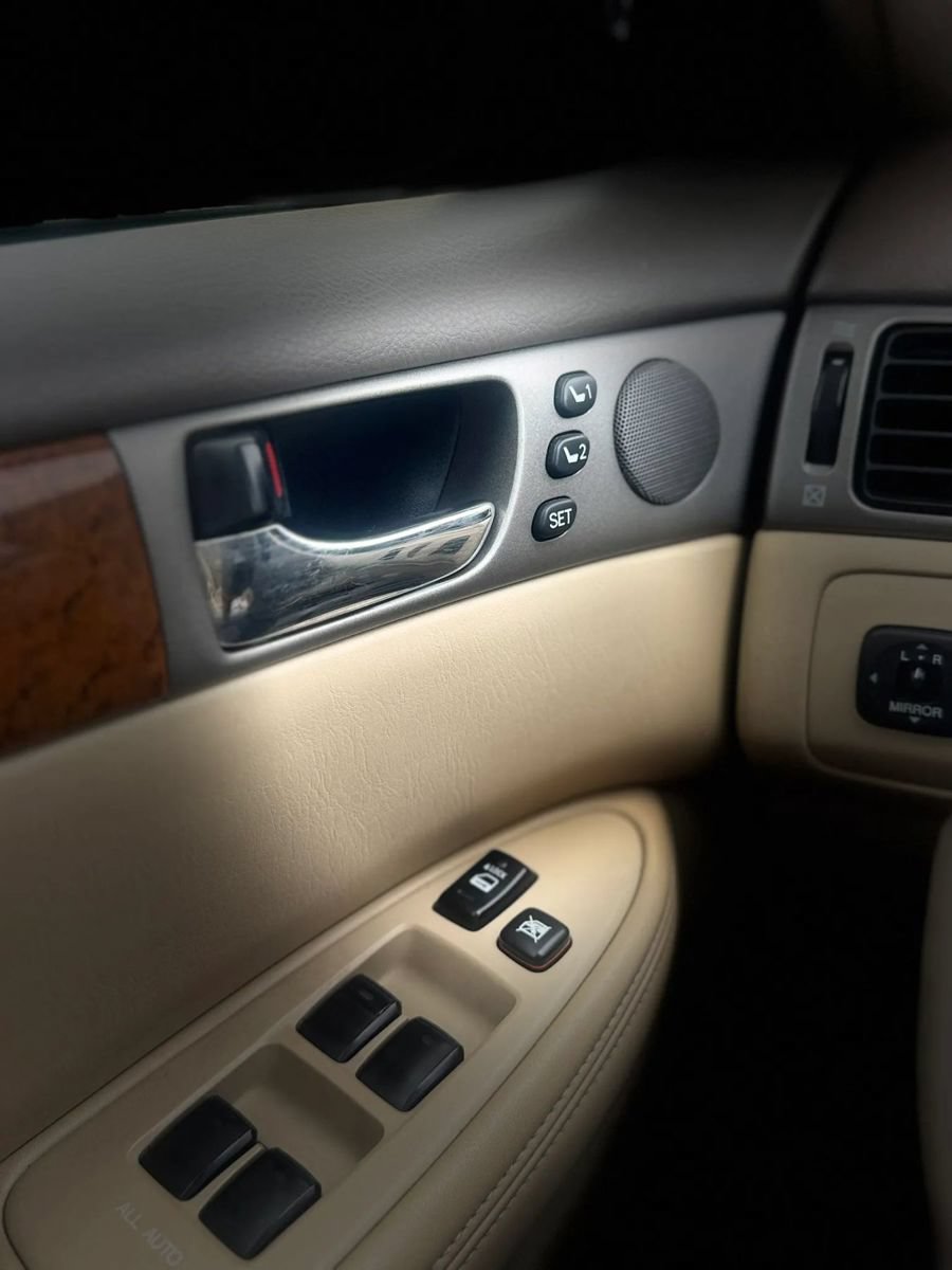 Used 2005 Lexus ES 330 FWD image 36