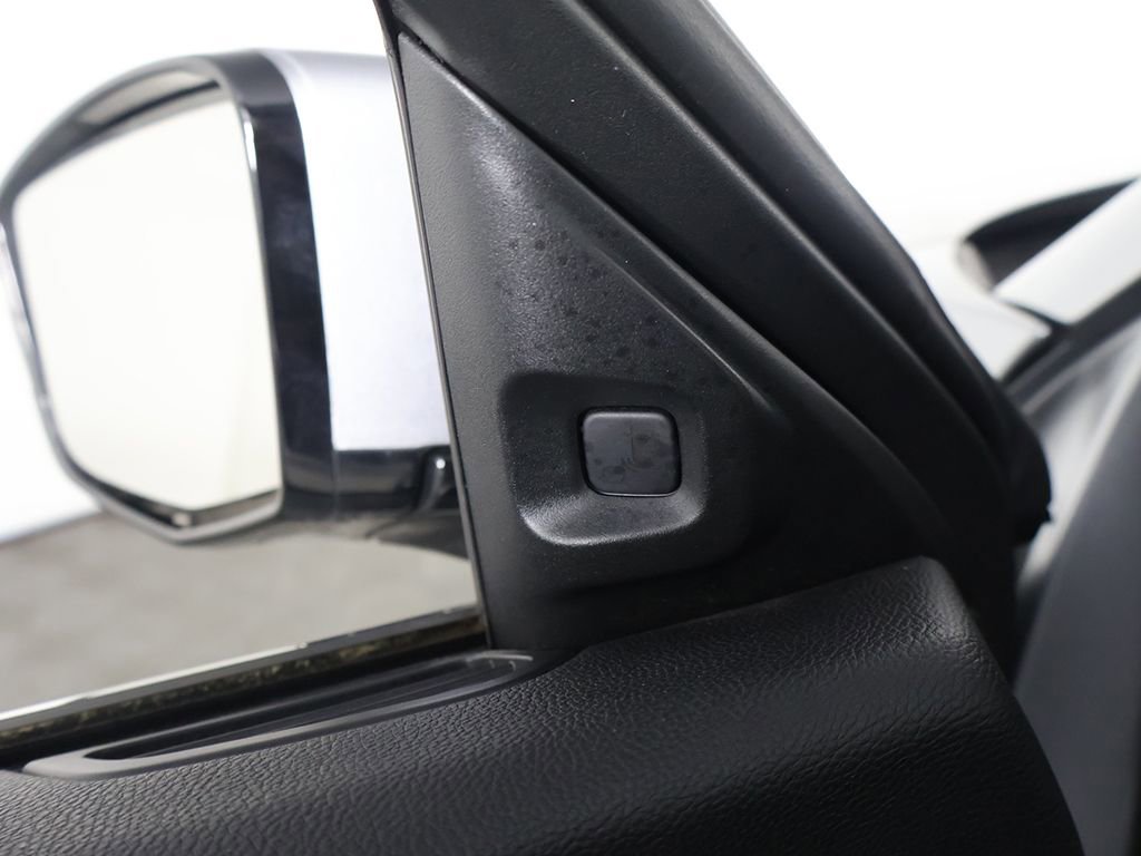 Used 2023 Acura MDX SH-AWD w/ Technology Package image 39