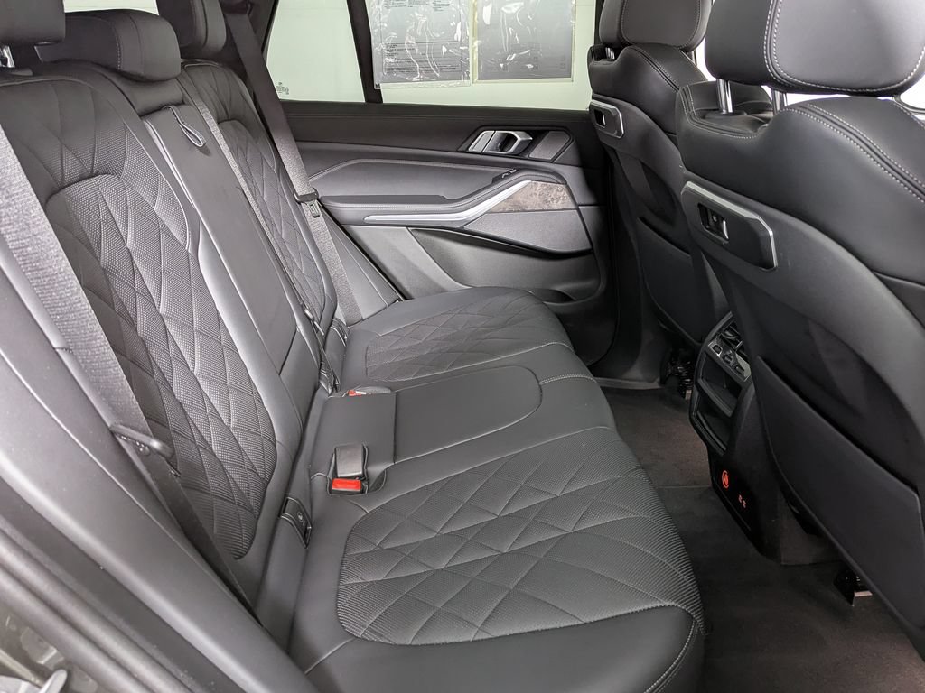 Certified 2024 BMW X5 xDrive40i w/ Premium Package AWD/4WD image 43