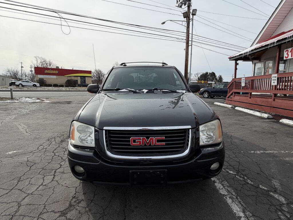 Used 2004 GMC Envoy SLT image 2
