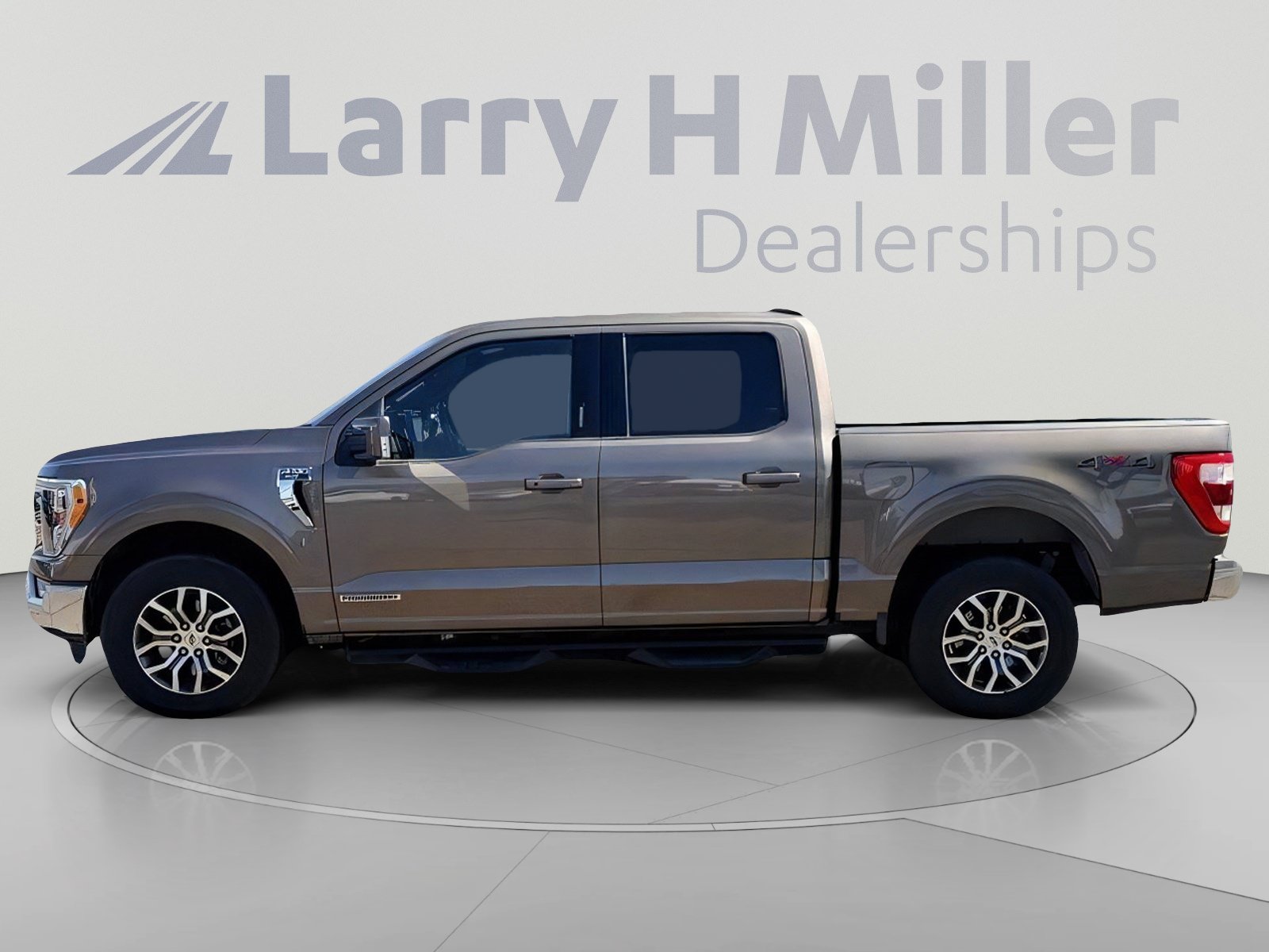 Used 2022 Ford F150 Lariat AWD/4WD image 3