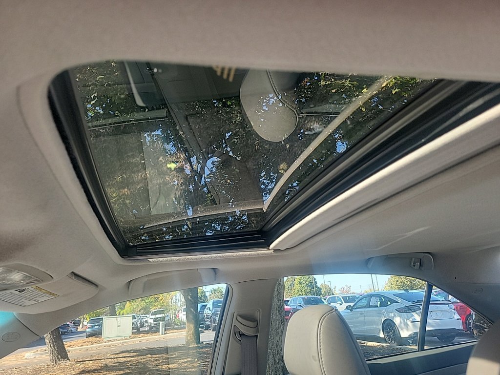 Used 2009 Toyota Camry XLE FWD image 17