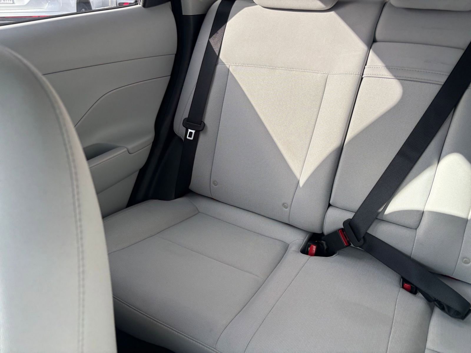 Used 2025 Hyundai Kona SEL image 35