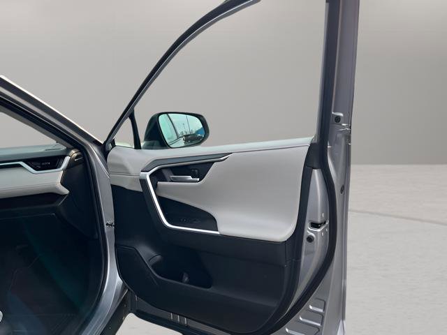 Used 2023 Toyota RAV4 Limited image 30