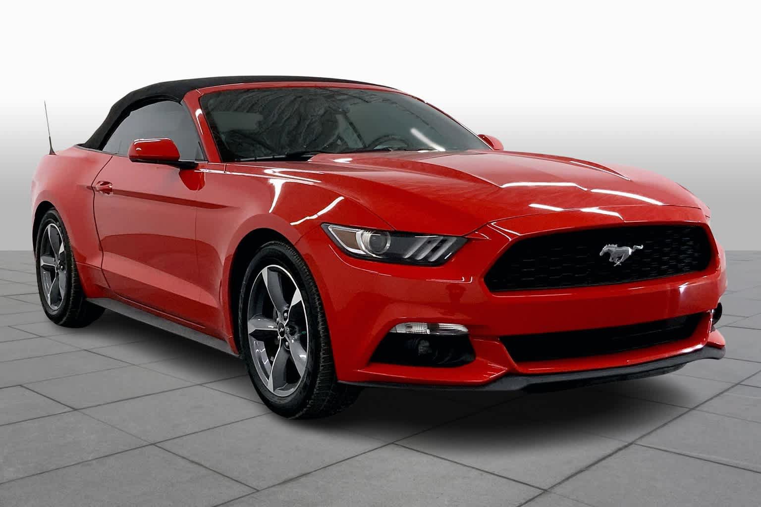 Used 2016 Ford Mustang Convertible w/ Equipment Group 051A RWD image 3