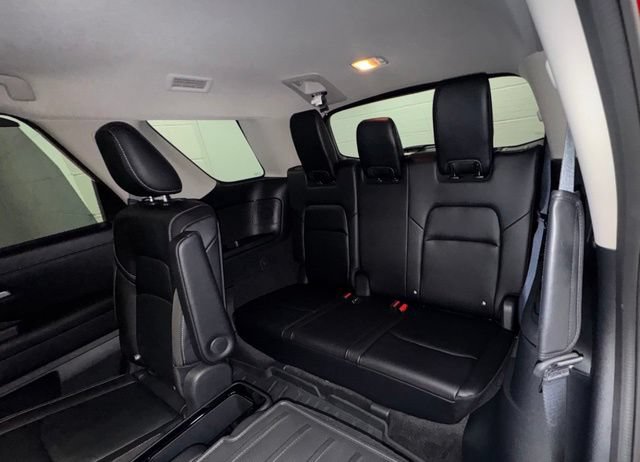 Used 2024 Nissan Pathfinder SL w/ SL Premium Package AWD/4WD image 14