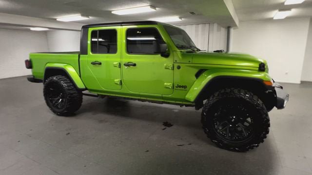Used 2025 Jeep Gladiator Sport AWD/4WD image 2