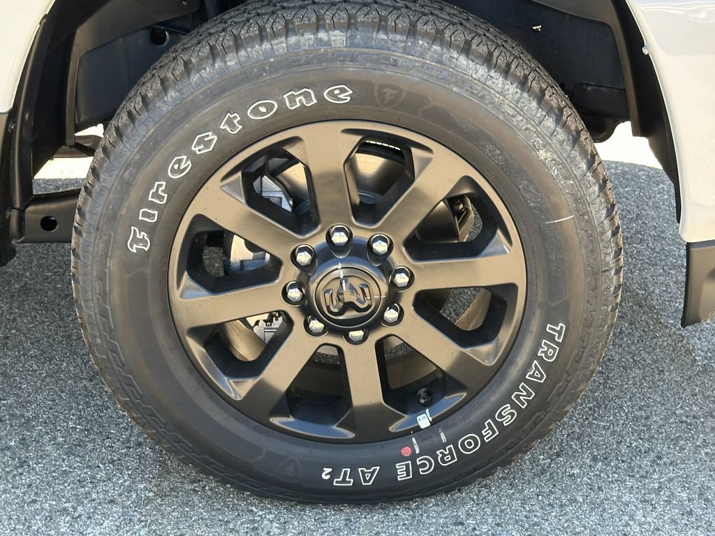 New 2026 RAM 2500 Laramie AWD/4WD image 12