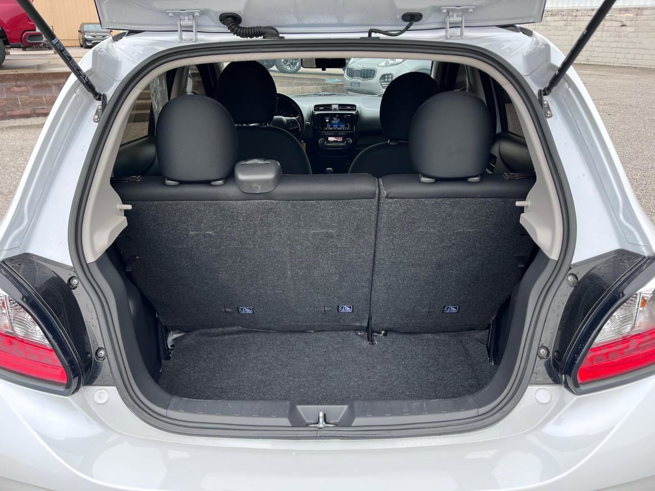 Used 2023 Mitsubishi Mirage SE image 11