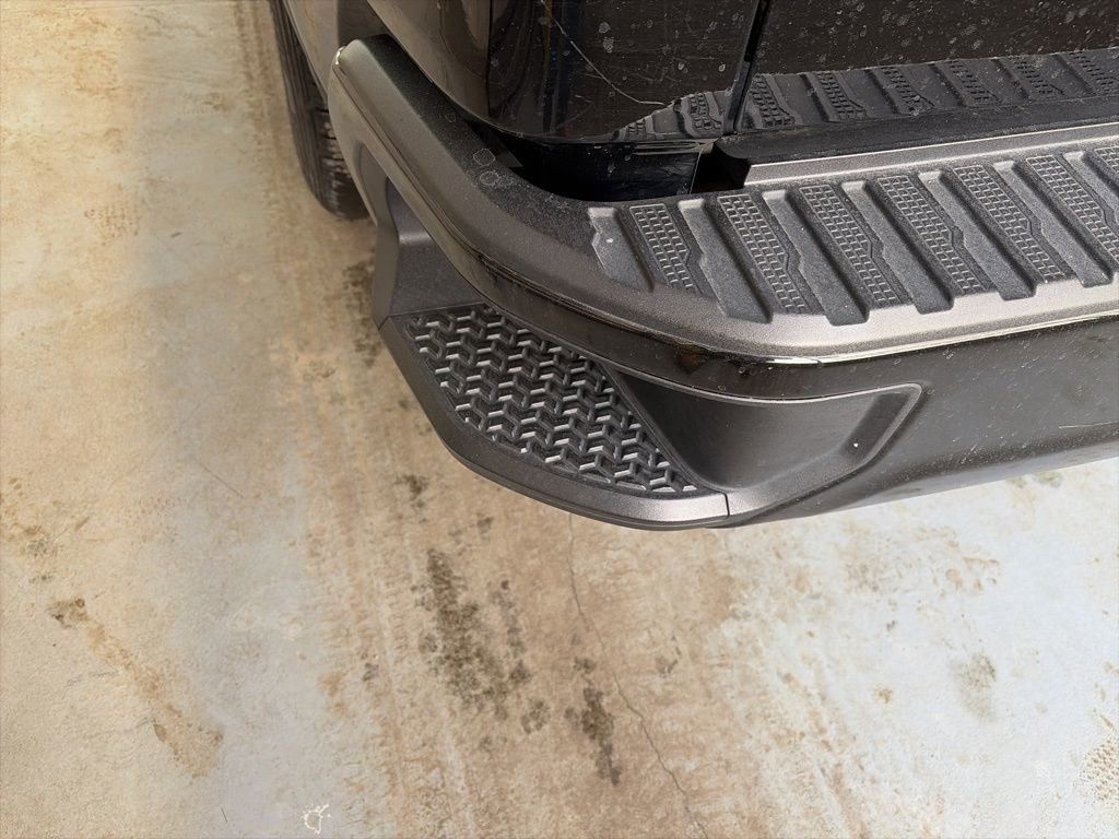 Used 2023 GMC Sierra 1500 Elevation w/ Preferred Package image 17