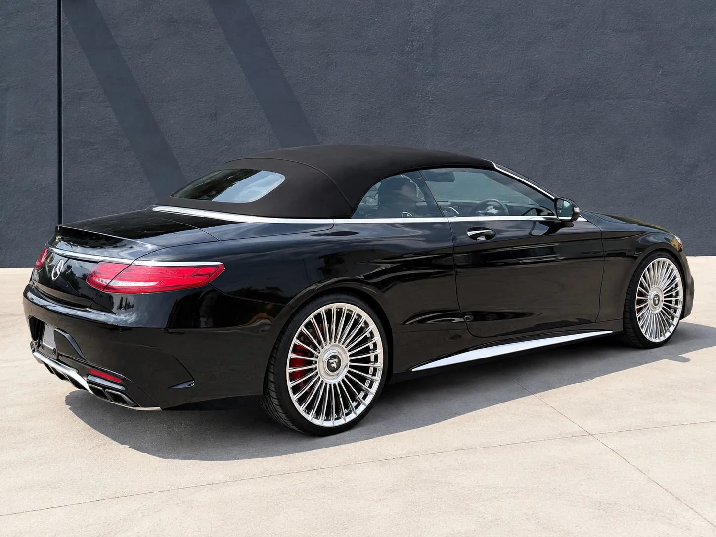 Used 2017 Mercedes-Benz S 63 AMG 4MATIC Cabriolet image 3