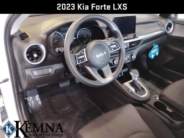 Used 2023 Kia Forte LXS image 10