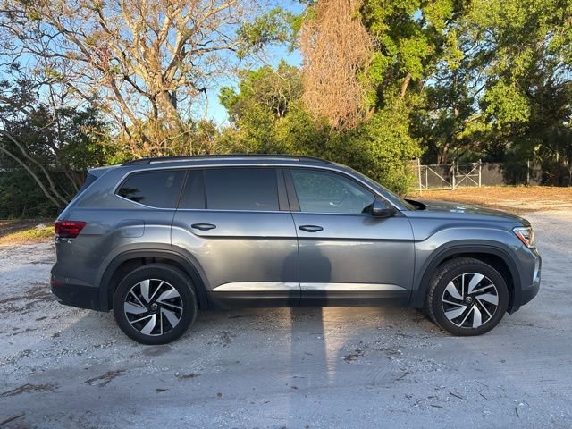 Used 2024 Volkswagen Atlas SE image 18
