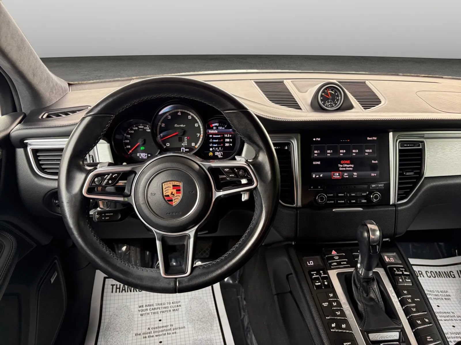 Used 2017 Porsche Macan Turbo AWD/4WD image 28