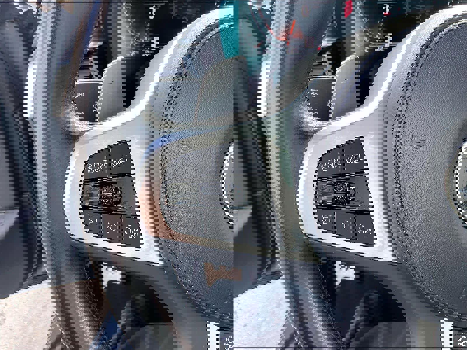 Used 2023 BMW 540i w/ M Sport Package image 19