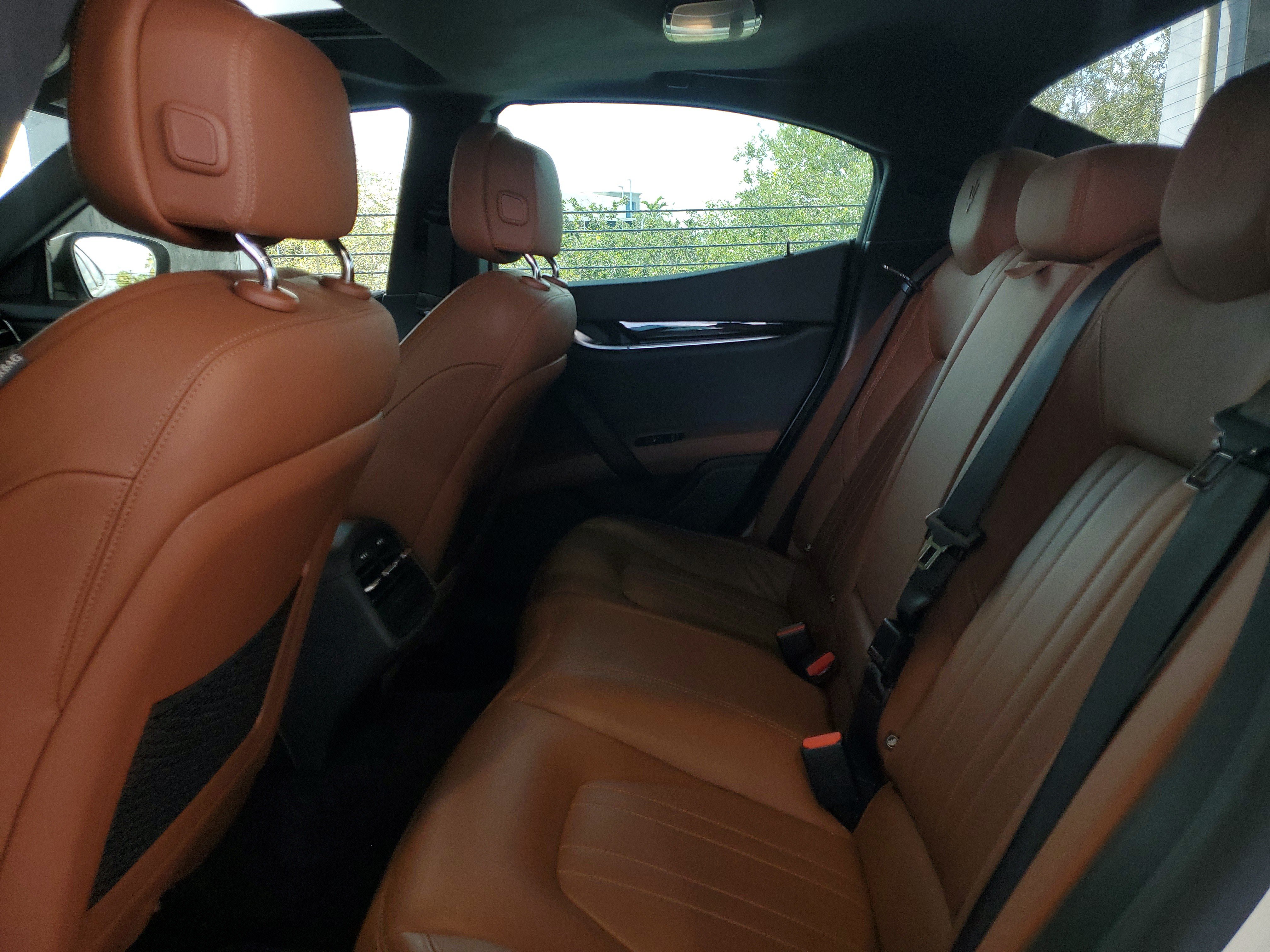 Used 2022 Maserati Ghibli Modena RWD image 9