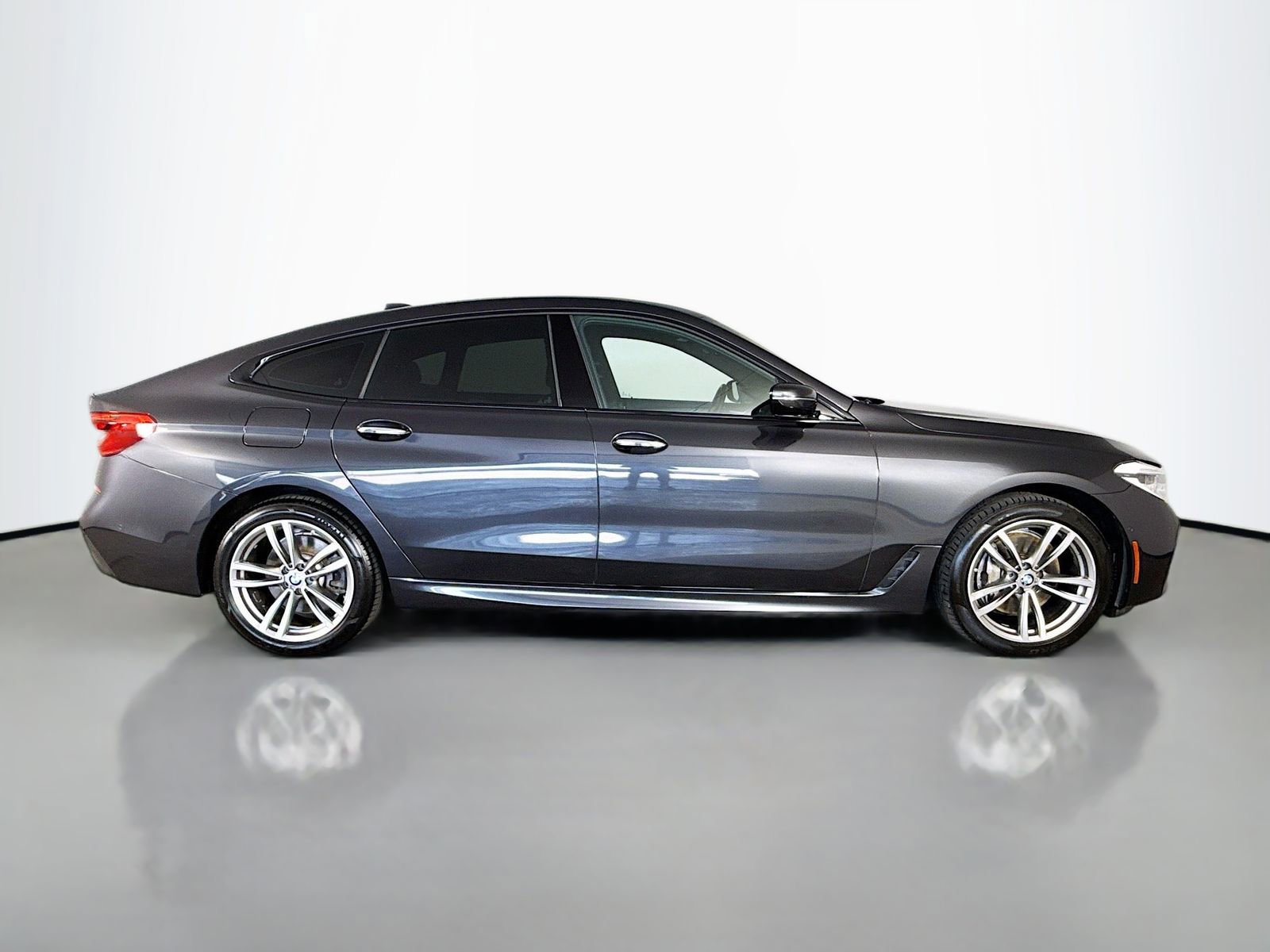Used 2018 BMW 640i Gran Turismo xDrive image 8