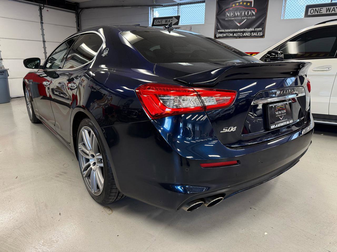 Used 2019 Maserati Ghibli S GranLusso AWD/4WD image 5