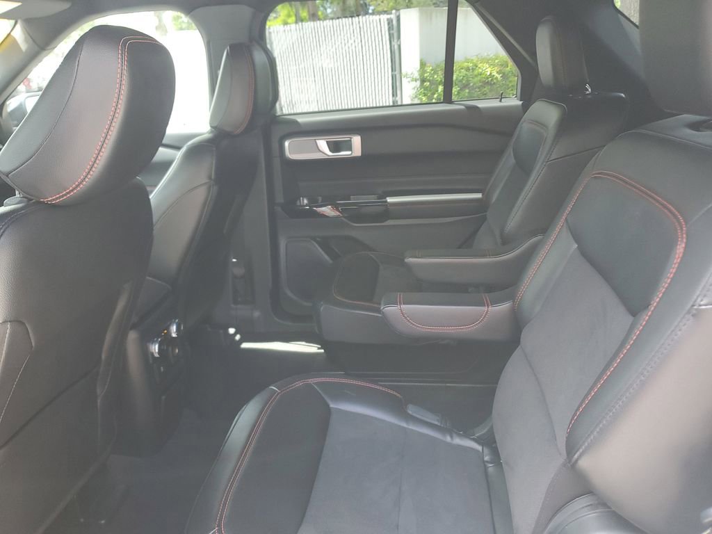 Used 2022 Ford Explorer ST-Line w/ Class IV Trailer Tow Package image 14