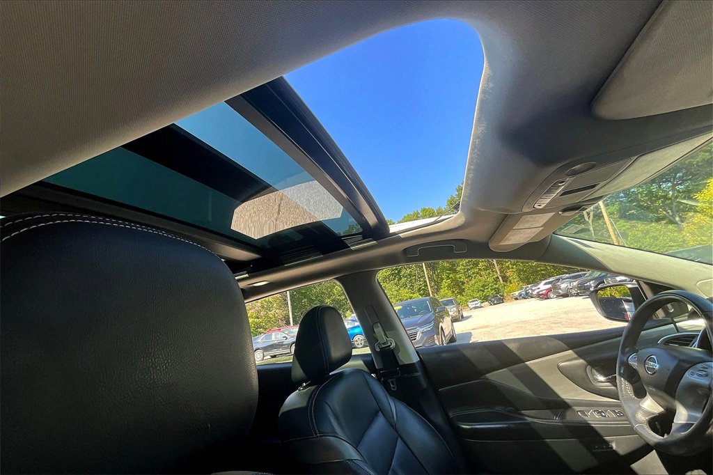 Used 2017 Nissan Murano SL image 25