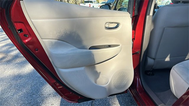 Used 2015 Nissan Leaf SV w/ LED & Quick Charge Package image 20