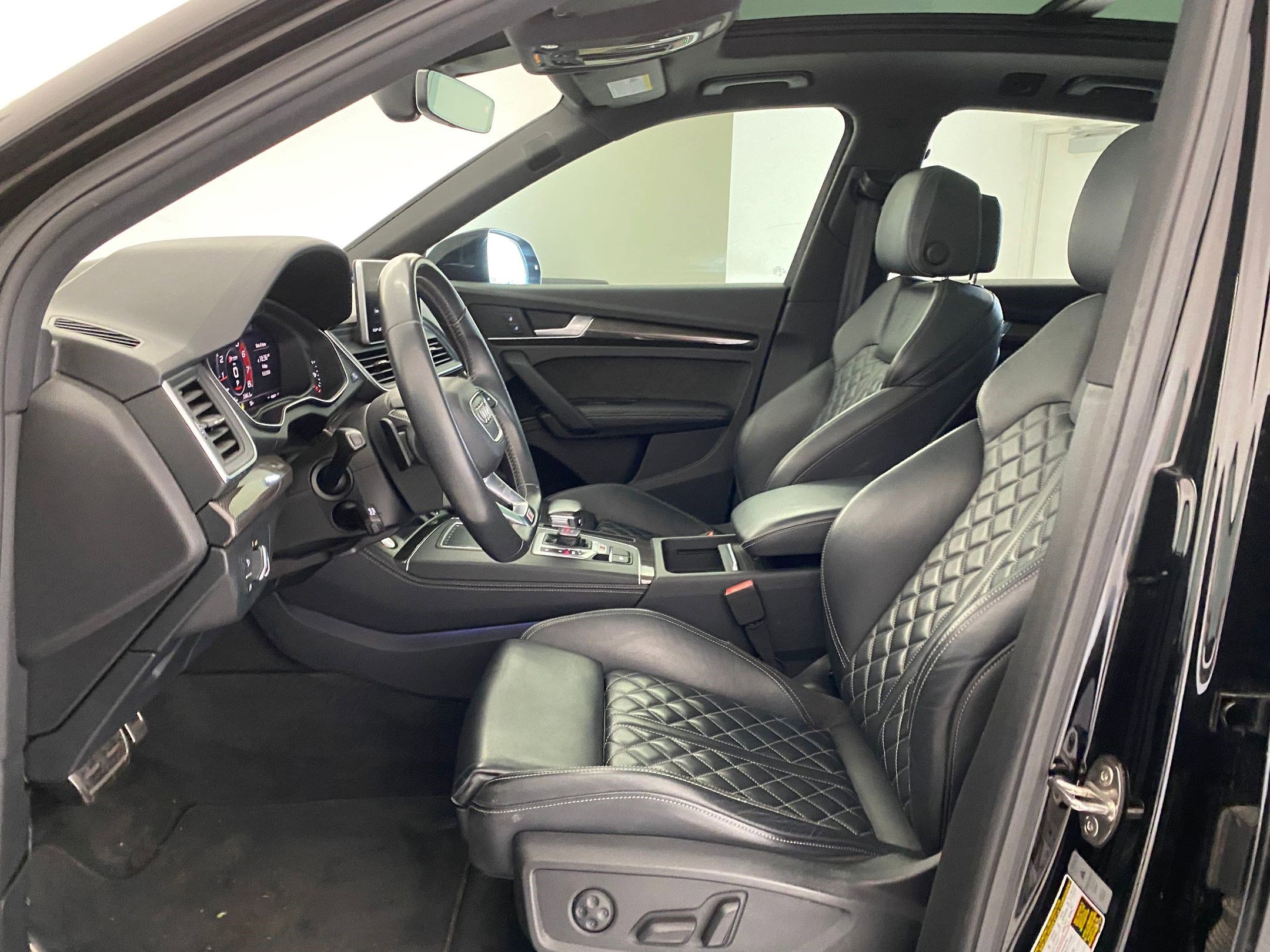 Used 2020 Audi SQ5 Premium Plus image 4