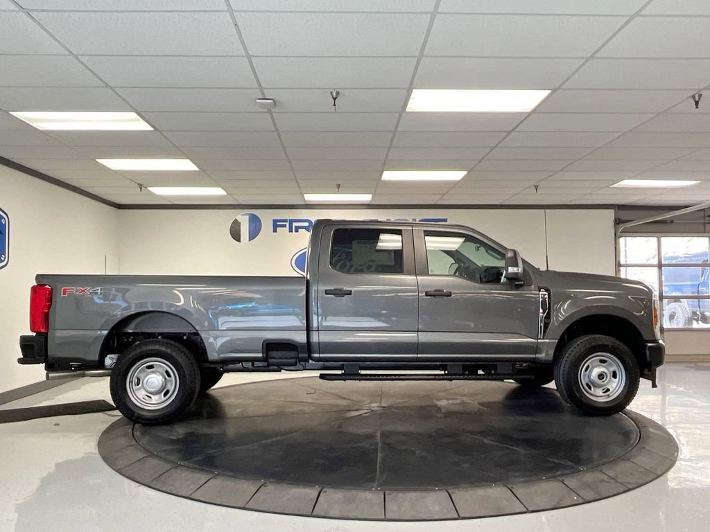 New 2026 Ford F350 XL image 3