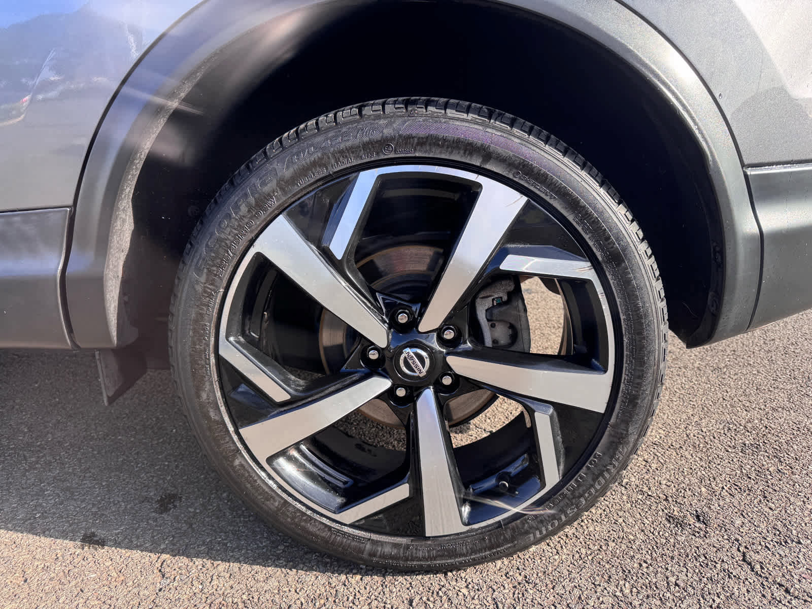 Used 2020 Nissan Rogue Sport SL image 5