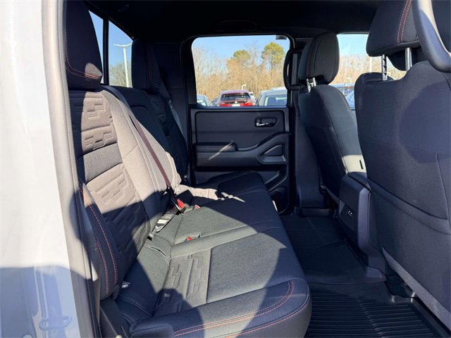Used 2023 Nissan Frontier PRO-4X w/ Technology Package image 11