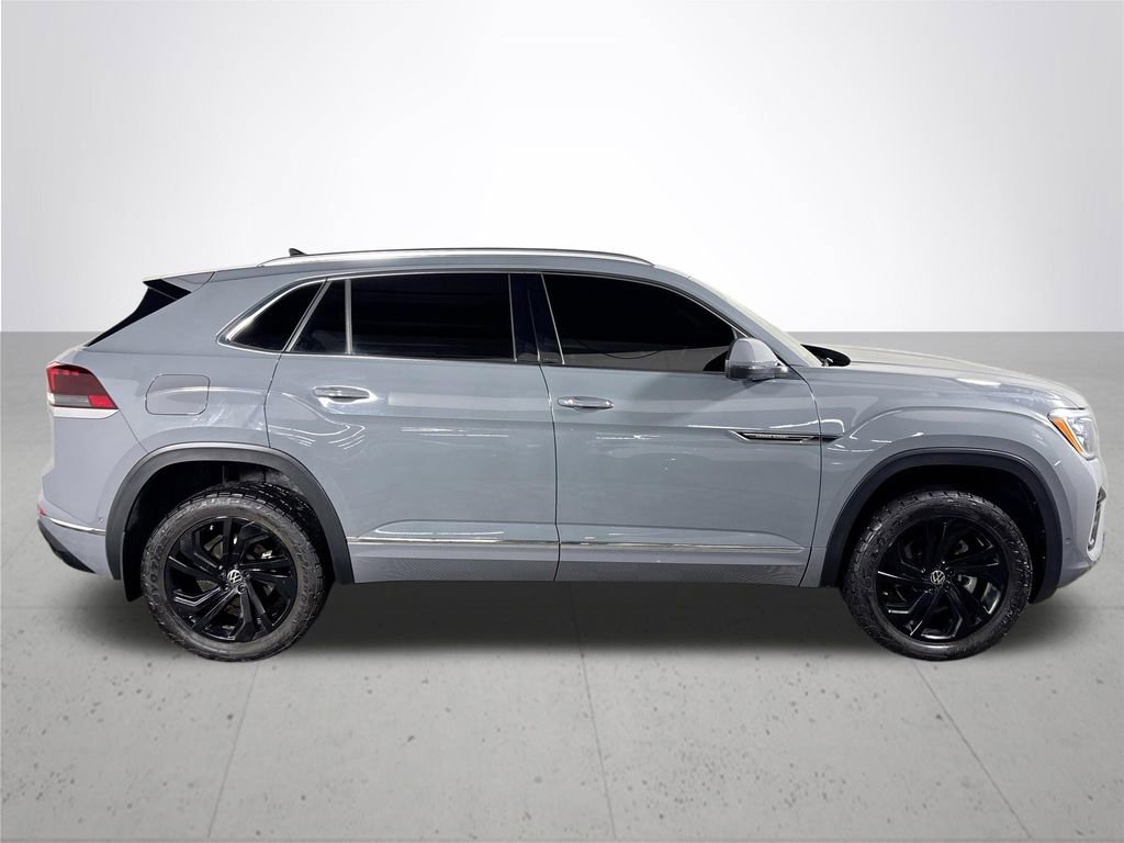Certified 2024 Volkswagen Atlas Cross Sport SEL Premium R-Line image 4
