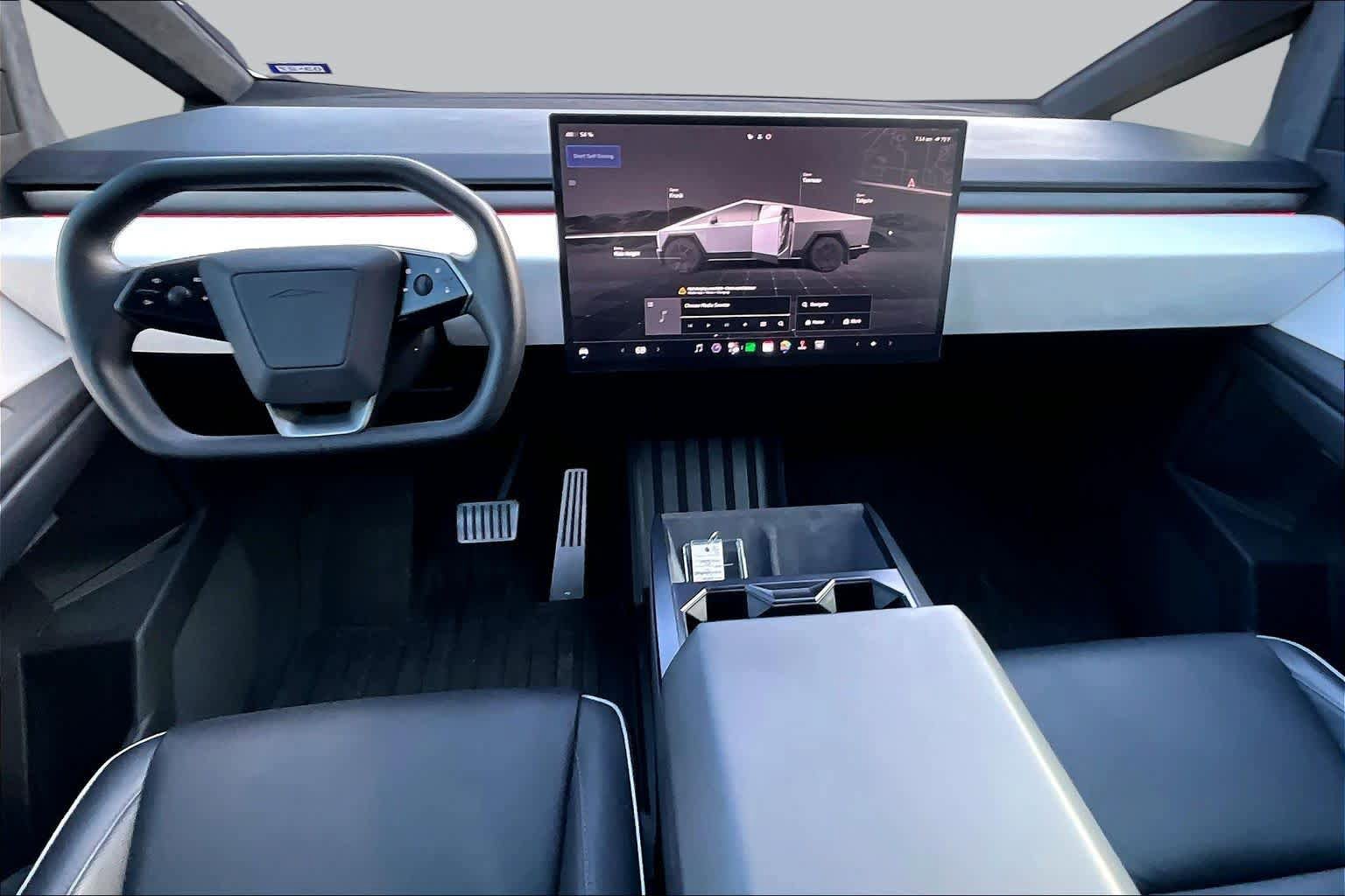 Used 2024 Tesla Cybertruck AWD Crew Cab image 13