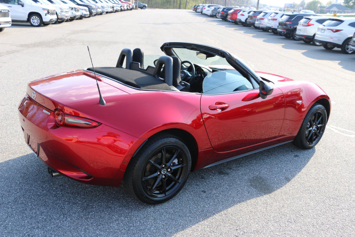 Used 2025 MAZDA MX-5 Miata Sport image 8