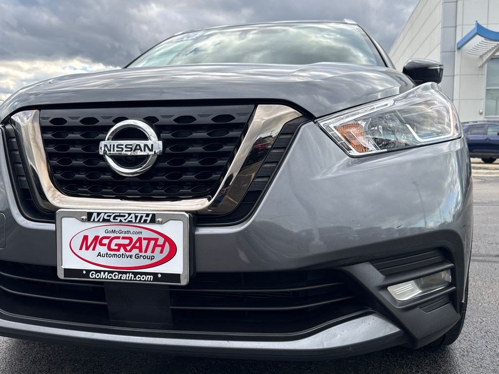 Used 2020 Nissan Kicks SR w/ SR Premium Package FWD image 13