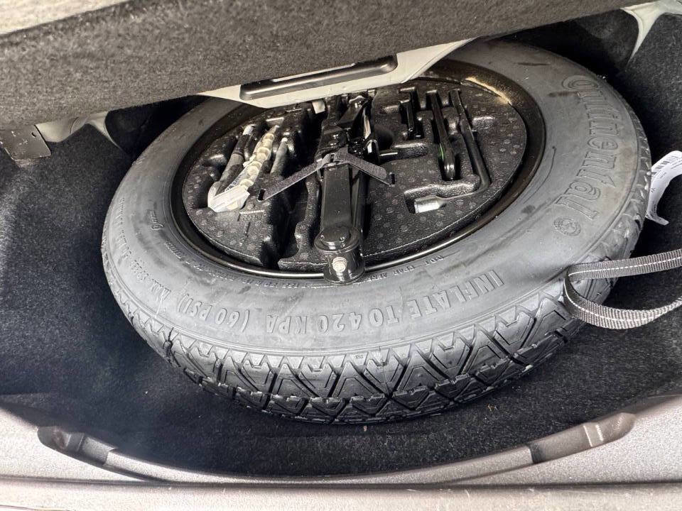 Used 2018 Mercedes-Benz GLS 450 4MATIC image 25