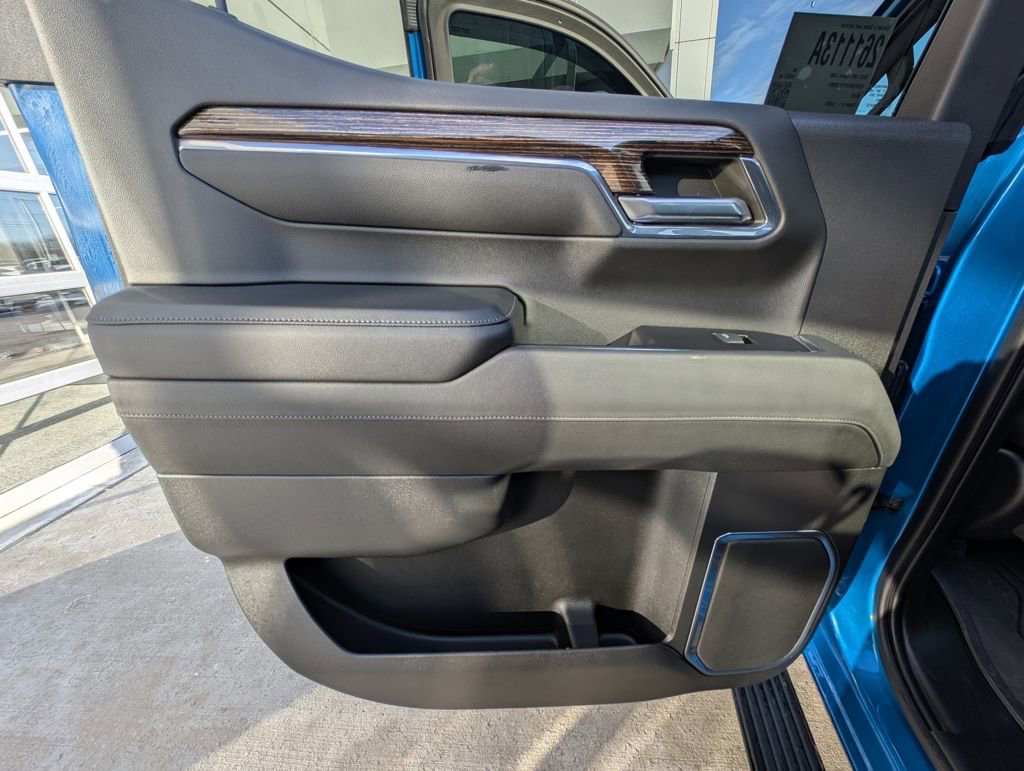 Used 2023 GMC Sierra 1500 Elevation image 40