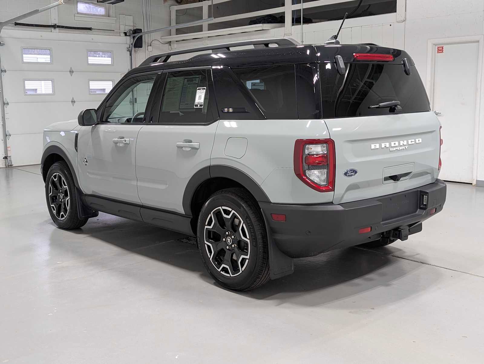 Used 2022 Ford Bronco Sport Outer Banks w/ Tech Package image 10
