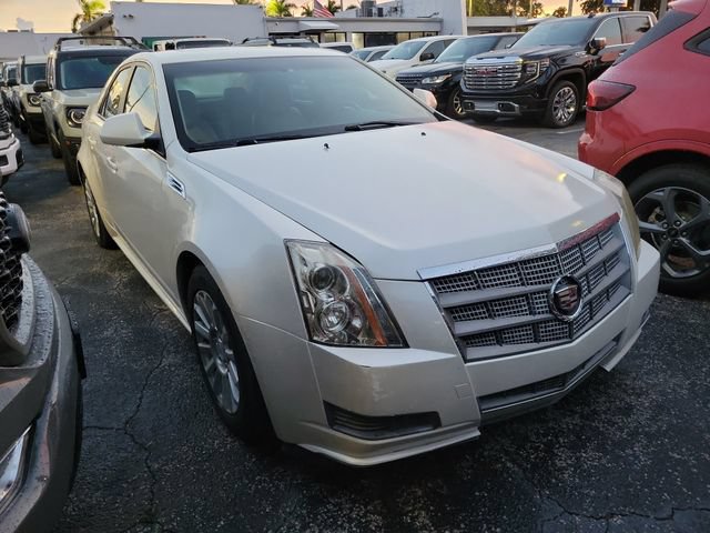 Used 2010 Cadillac CTS Luxury RWD image 2
