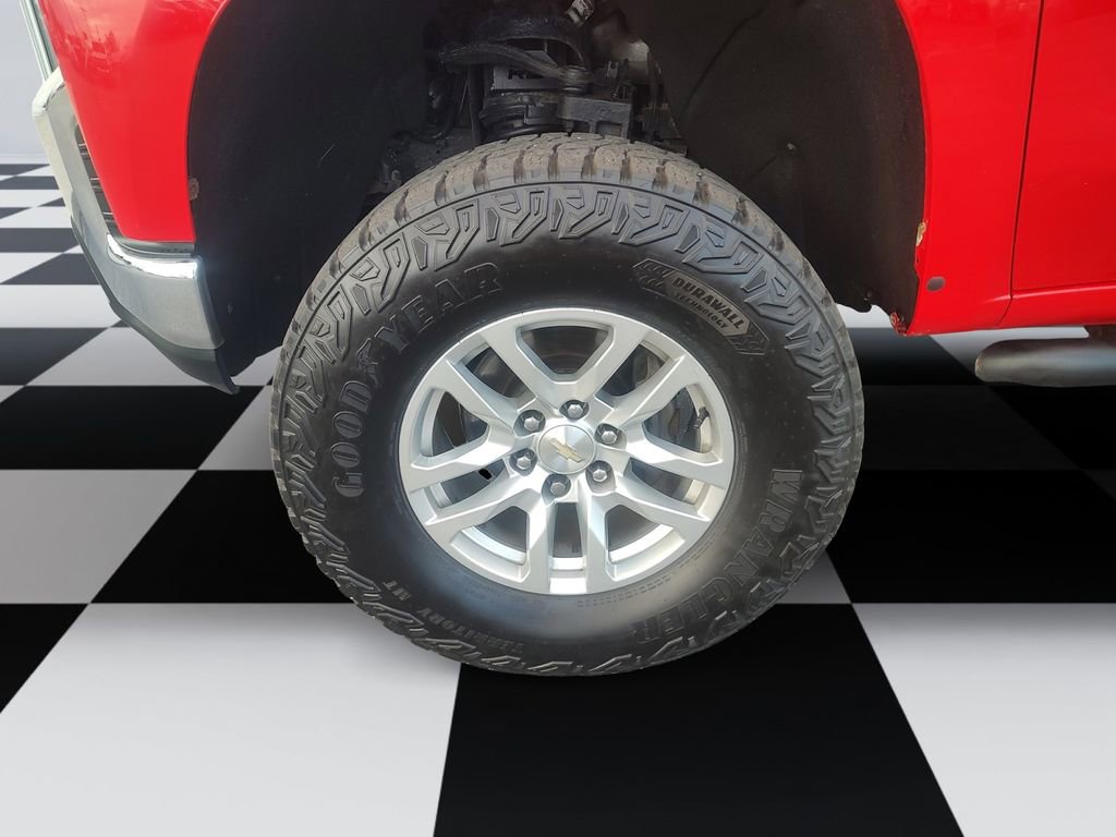 Used 2019 Chevrolet Silverado 1500 LT AWD/4WD image 14
