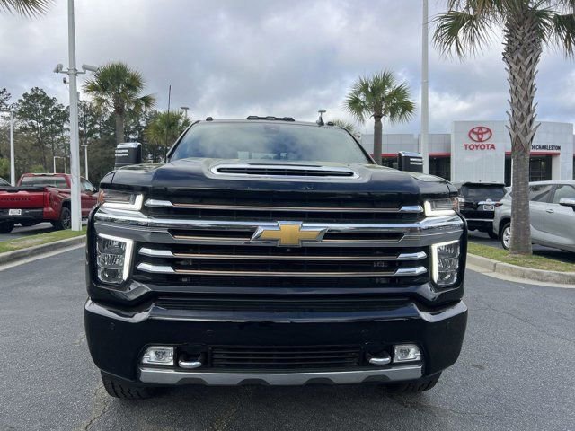 Used 2022 Chevrolet Silverado 2500 High Country w/ Z71 Off-Road Package image 2