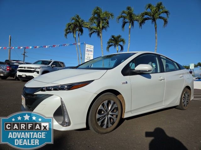 Used 2022 Toyota Prius Prime LE image 16
