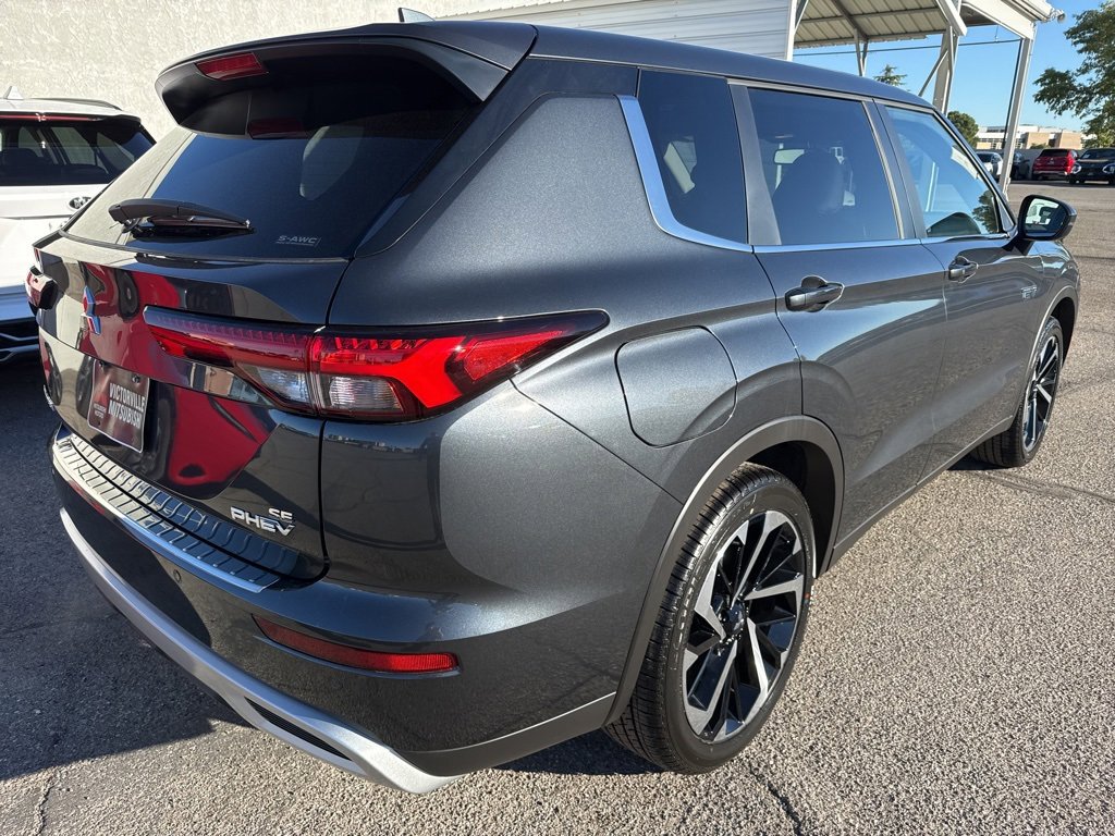 New 2025 Mitsubishi Outlander SE image 7