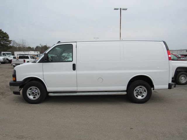 Used 2024 GMC Savana 2500 w/ Driver Convenience Package image 3