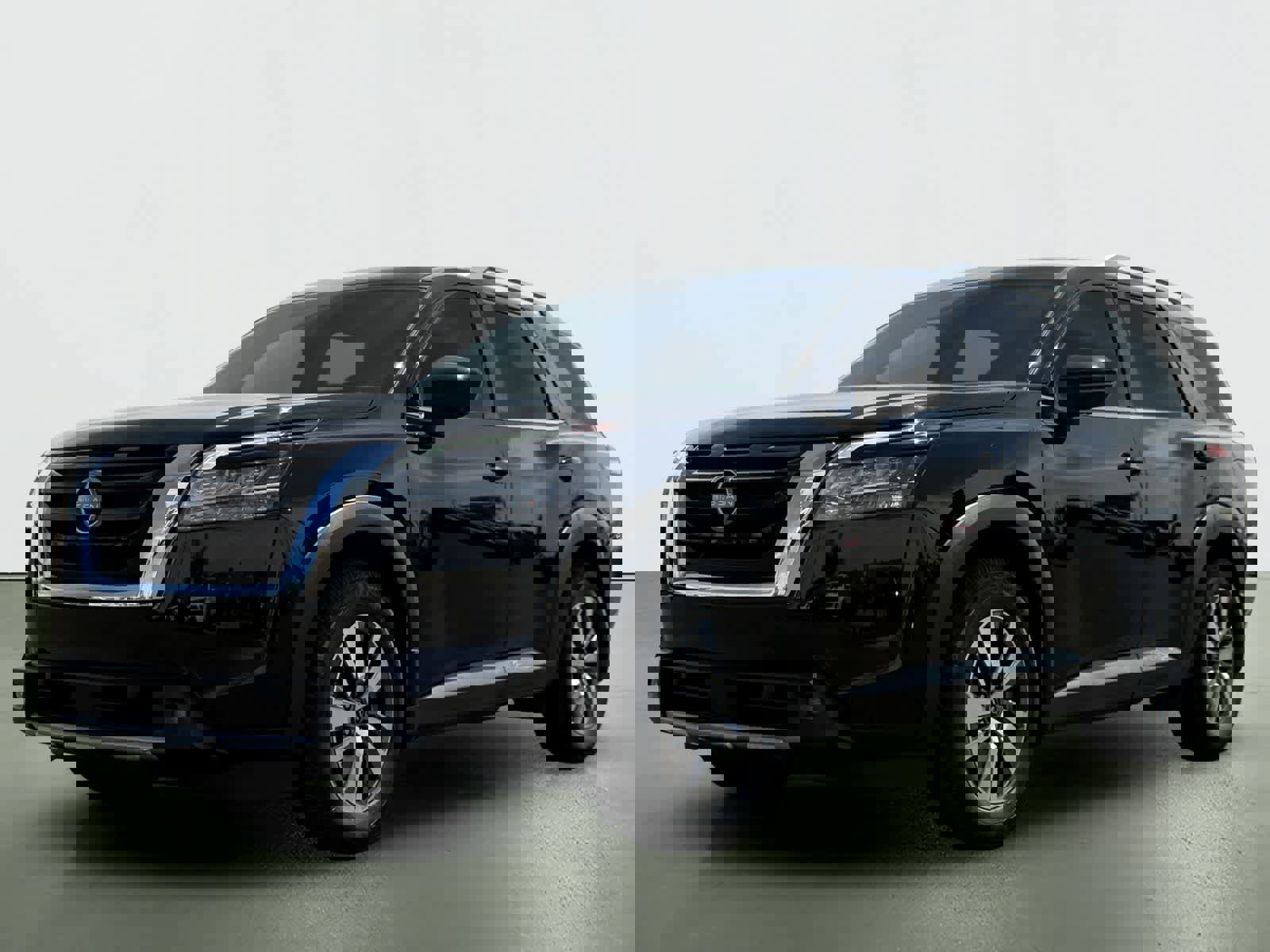 Used 2022 Nissan Pathfinder SL FWD image 2