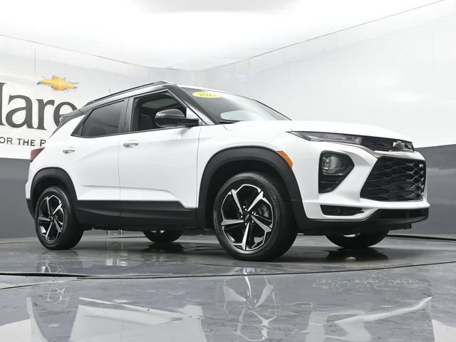 Used 2023 Chevrolet TrailBlazer RS w/ Sun and Liftgate Package AWD/4WD image 2