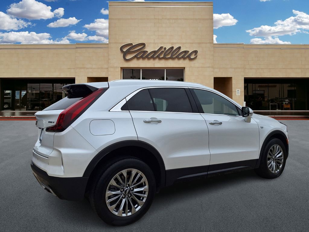 Certified 2024 Cadillac XT4 Premium Luxury image 3