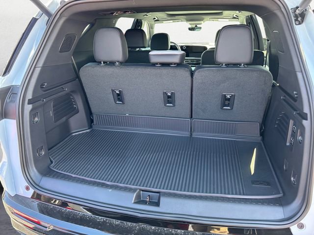 New 2026 Chevrolet Traverse High Country image 24