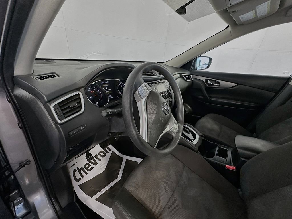 Used 2016 Nissan Rogue S FWD image 9