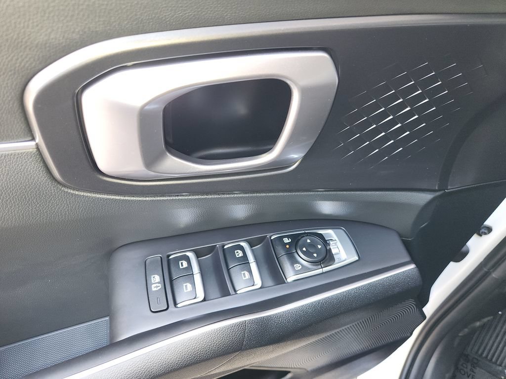 Used 2025 Kia Sorento S w/ Panoramic Sunroof Package AWD/4WD image 32