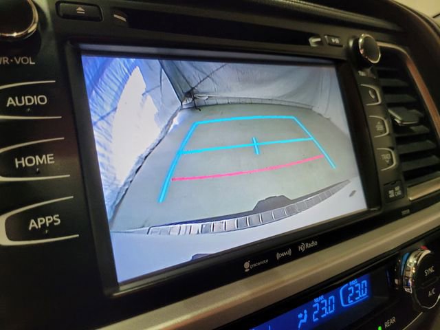 Used 2016 Toyota Highlander XLE image 9