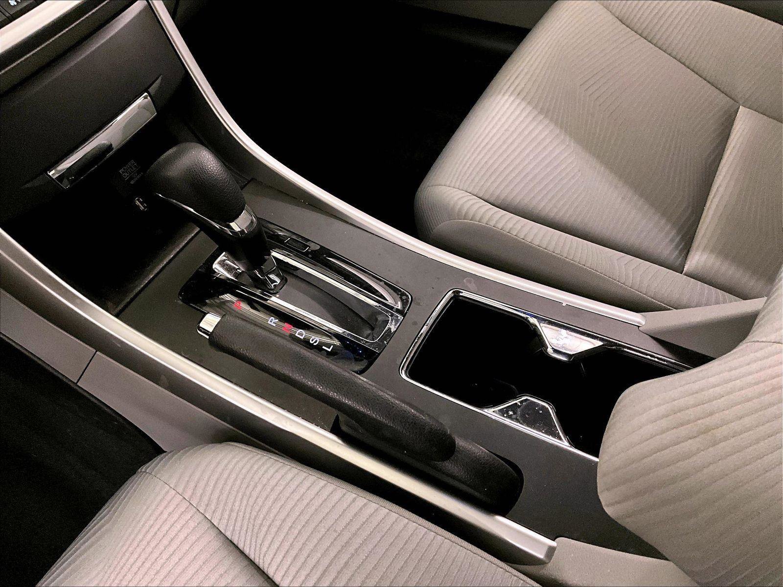 Used 2014 Honda Accord LX image 17